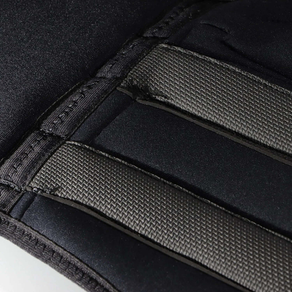 Détails du Gilet d'aide à la flottabilité IMPACT VEST 50N, montrant les sangles et la conception en néoprène.
