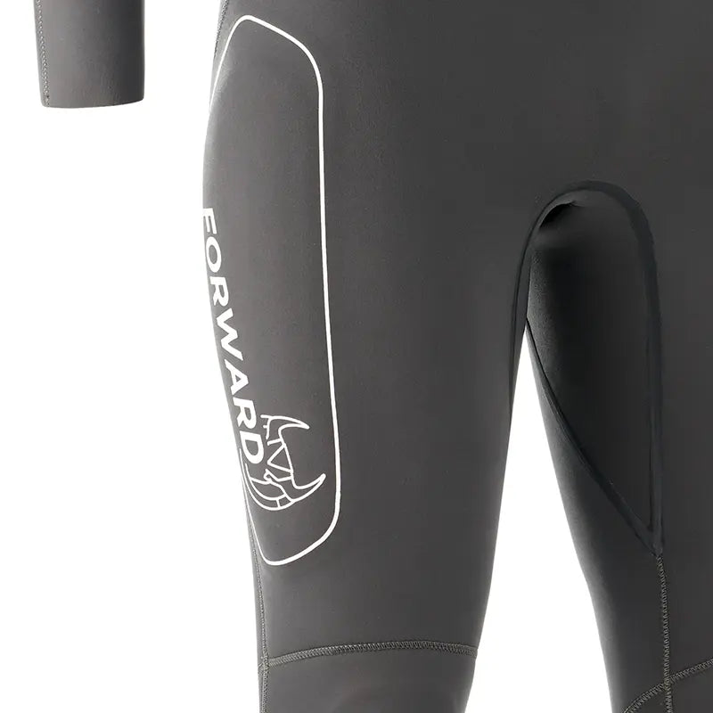 Combinaison STEAMER MK2 détail néoprène super stretch, idéale pour la voile et le kite-surf.
