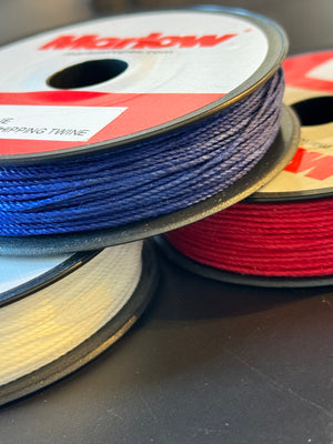 Medium-gauge coated whipping twine no. 4