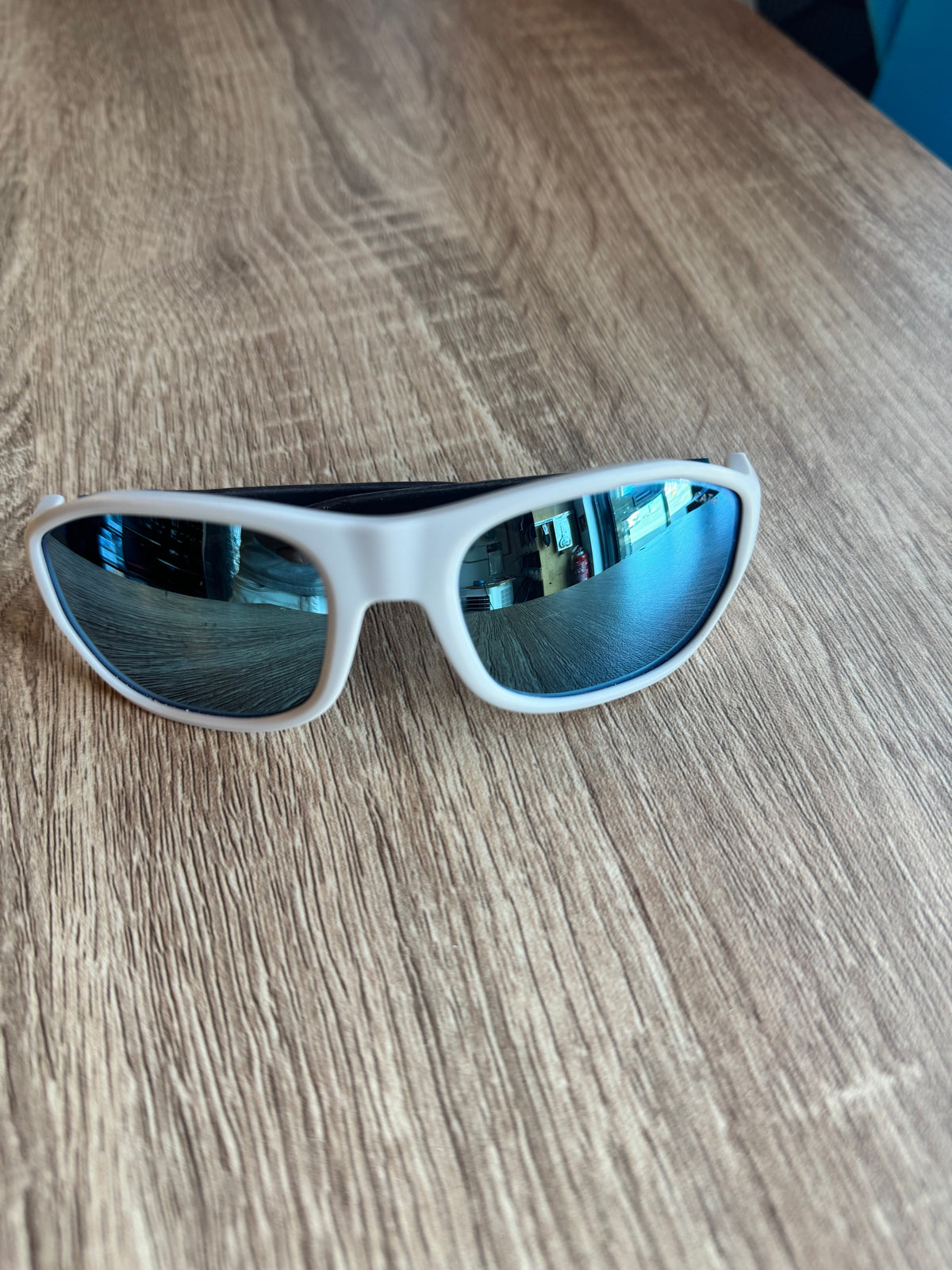 Lunettes de soleil enfant (6/8 ans)