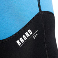 Détail du long john 2mm magic unisex avec motifs en néoprène haut pour les passionnés de navigation.