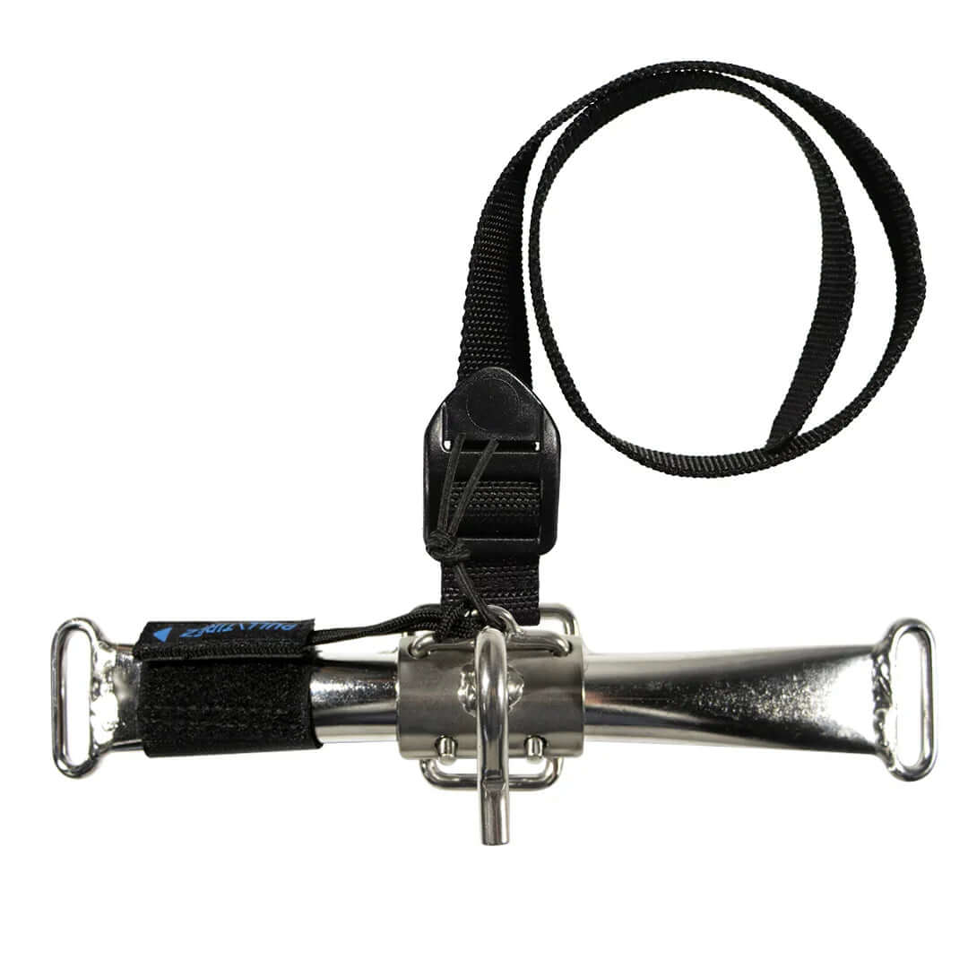 Barre ventrale de harnais de trapèze RACE BAR EXO/PRO avec boucle métallique et système de déverrouillage rapide.