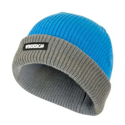 BONNET EN TRICOT FLOTTANT ADULTE en tricot thermique doux, conçu pour rester flottant en cas de chute.