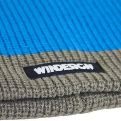BONNET EN TRICOT FLOTTANT JUNIOR en tricot avec étiquette Windesign, conçu pour la protection thermique.