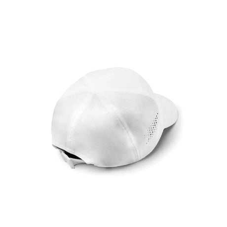Casquette zhik anthracite vue arrière avec tissu à séchage rapide et ventilation découpée au laser.