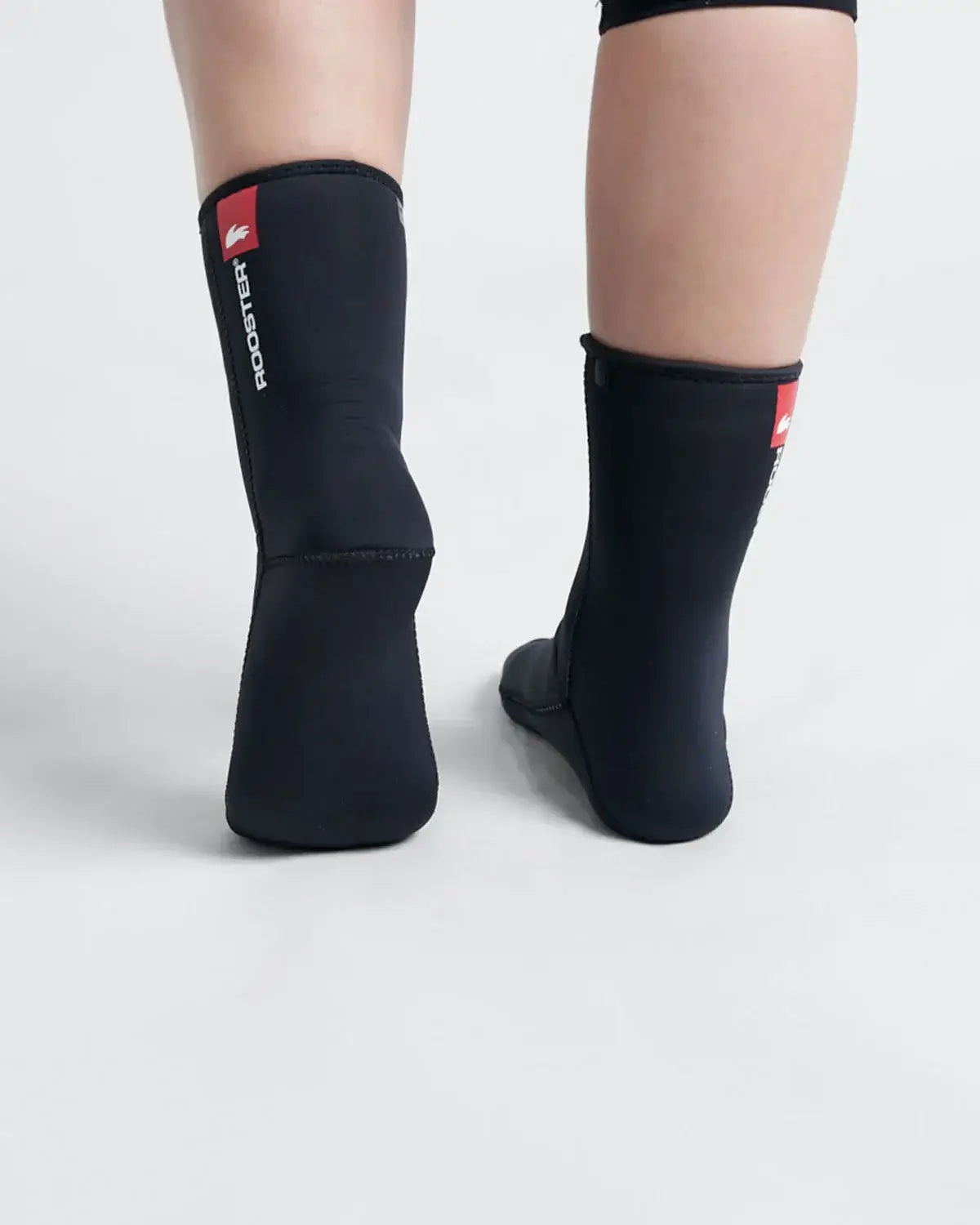 Chaussettes Supertherm Wet Socks 4mm Neoprene vues de l'arrière, design ergonomique pour confort thermique.