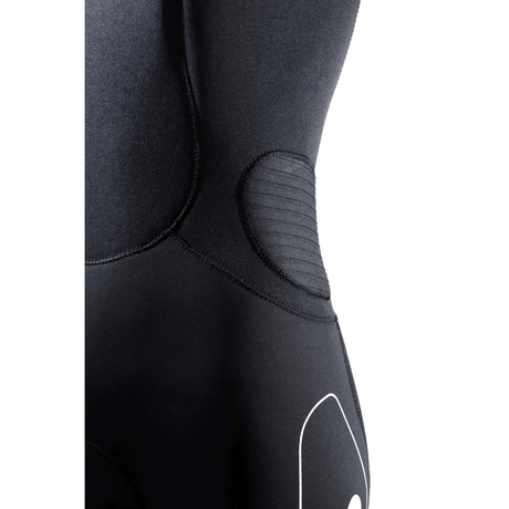 Détail de la Combinaison NEO LONG JOHN WOMEN MK2 montrant le néoprène souple et respirant.