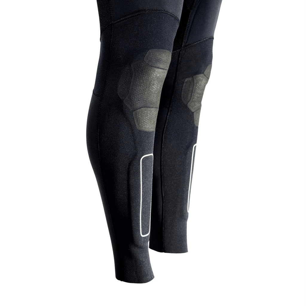 Détails des genoux de la combinaison néoprène respirante 3mm avec renforts et protection