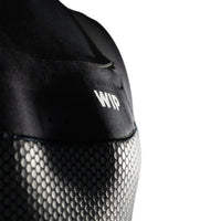 Détail de la combinaison STEAMER MK3 de WIP, mettant en avant le néoprène super stretch et design technique.