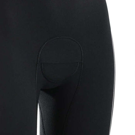 Détail de la Combinaison SUMMER NEO LONG JOHN WOMEN, mettant en avant la couture et le néoprène airprene.