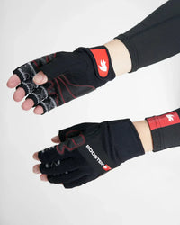 Gants Pro Race 5 de Rooster, gants de course professionnels noirs et rouges, conçus pour le confort et la durabilité.