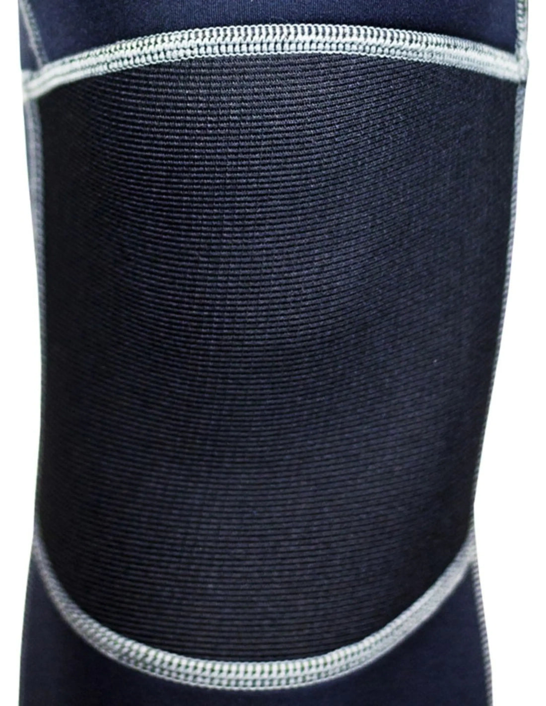 Zoom sur la section genoux de la combinaison long jane 3mm fille, montrant la doublure en néoprène.
