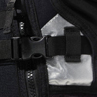 Détail du Gilet d'aide à la flottabilité IMPACT VEST 50N montrant la fermeture et les poches intégrées.