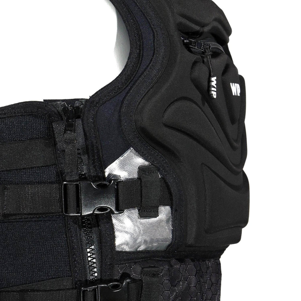 Gilet d'aide à la flottabilité IMPACT VEST 50N, design ergonomique, protection latérale, fermeture ajustable.