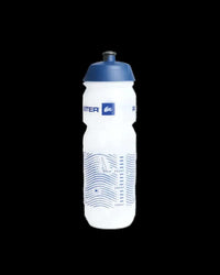 Gourde 750ml Rooster en polypropylène recyclable, transparente pour surveiller le niveau d'eau.
