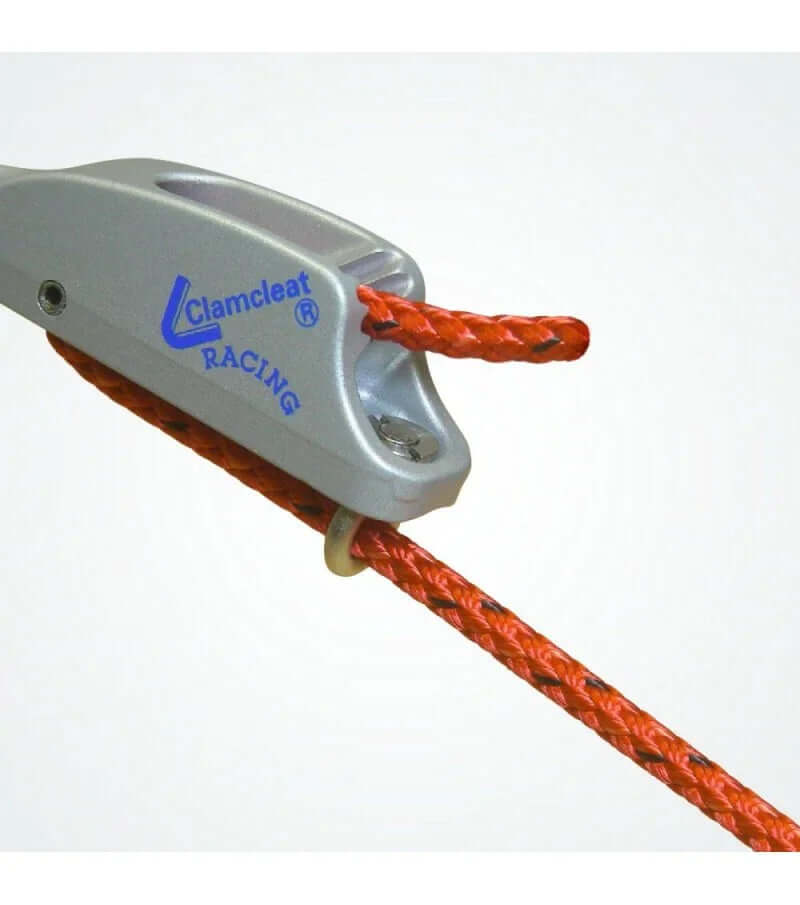 Sachet de 2 guides INOX pour Clamcleat C230&C253 avec cordage rouge et Clamcleat Racing.
