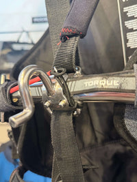 Harnais de trapèze Torque avec attache et réglages techniques visibles.