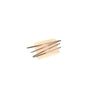 Kit 4 aiguilles à surlier, ensemble de 4 aiguilles de tailles assorties sur une base beige.