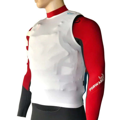 Overtop RACE TANK TOP en polyamide spandex extensible, conçu pour un ajustement optimal et une liberté de mouvement maximale.