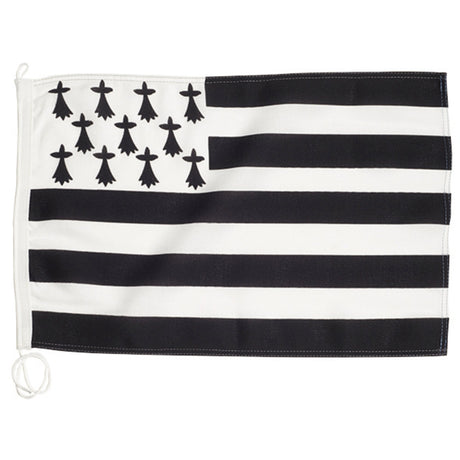 Pavillon Bretagne flag made of 100% polyester, dimensions 30 x 45 cm, featuring black and white design.
