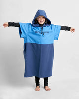 Poncho Junior microfibres Rooster en microfibre, léger et à séchage rapide, adapté aux jeunes aventuriers.