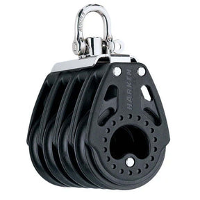 Poulie Carbo 57 mm quadruple, robuste et légère, conçue pour une manipulation fluide en conditions exigeantes.