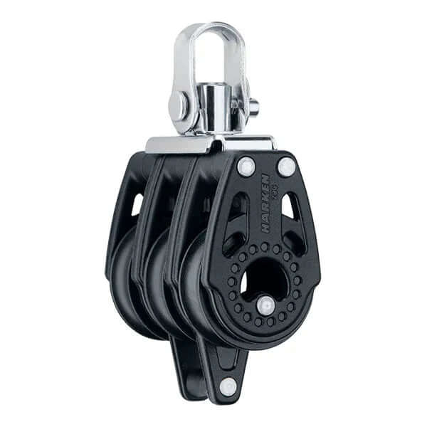 Poulie Carbo triple Ringot 29 mm avec trois réas, conçue pour un contrôle précis en navigation.