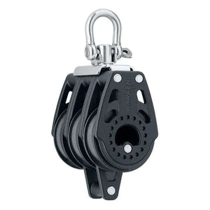Poulie Carbo triple Ringot 40 mm vue de côté avec système d'attache en acier inoxydable.