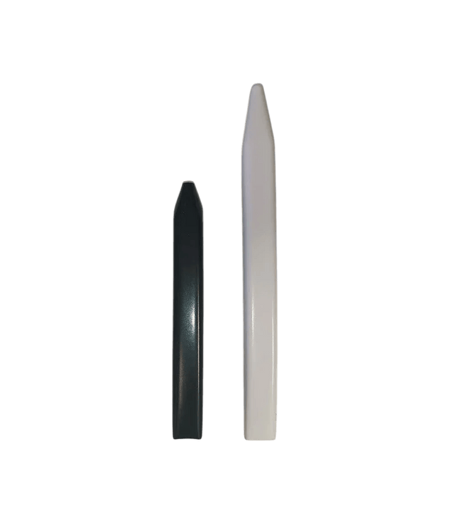 Protège ridoir noir et blanc, longueur 180 mm, matériau PVC haute résistance.