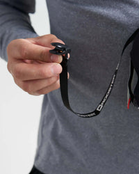 Leash casquette Rooster, détail de la sangle en nylon résistante avec fixation anticorrosion.