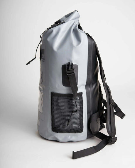 Sac à dos imperméable 35L de Rooster, conçu en PVC mylar 500D, avec compartiment principal et résistance à l'eau.