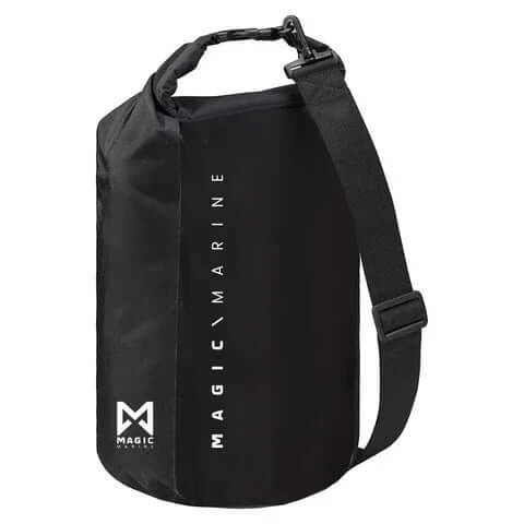 Sac étanche Dry Tube 10L en polyester étanche, noir, avec sangle de portage ajustable.