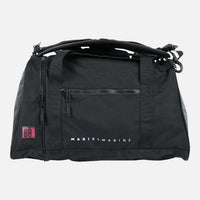 Sac étanche Sailing Bag 60L en polyester noir avec poches et fermeture éclair anticorrosion.