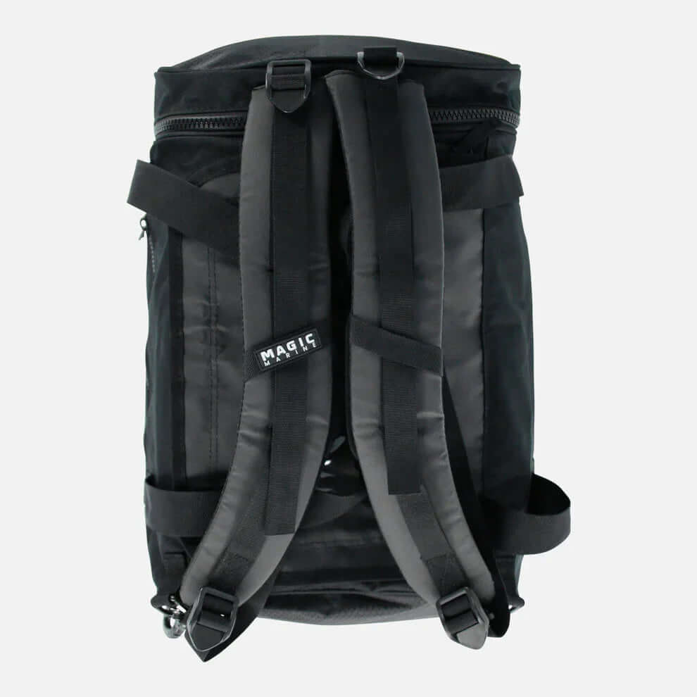 Sac étanche Sailing Bag 60L avec bretelles et design compact en tissu noir.