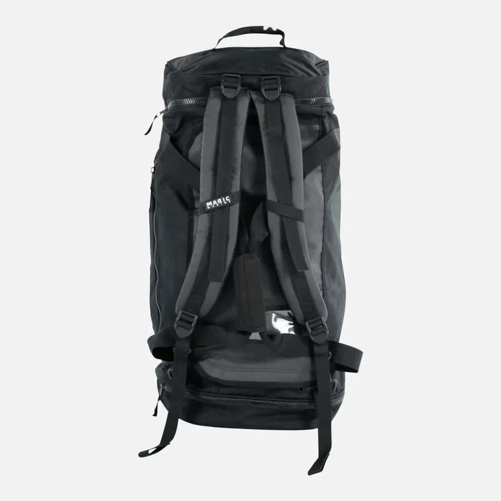 Sac étanche 95L pour la navigation avec bretelles amovibles et design pratique.