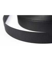 Sangle polyester noire, 25 mm de largeur, 100 % polyester, hautement résistant pour divers usages.