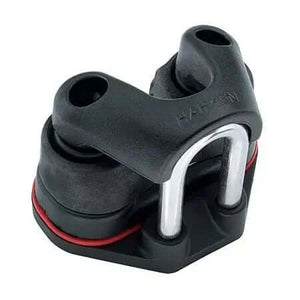 Taquet micro carbo II + filoir angle extrême Harken, conçu pour la gestion de cordage à angles extrêmes.