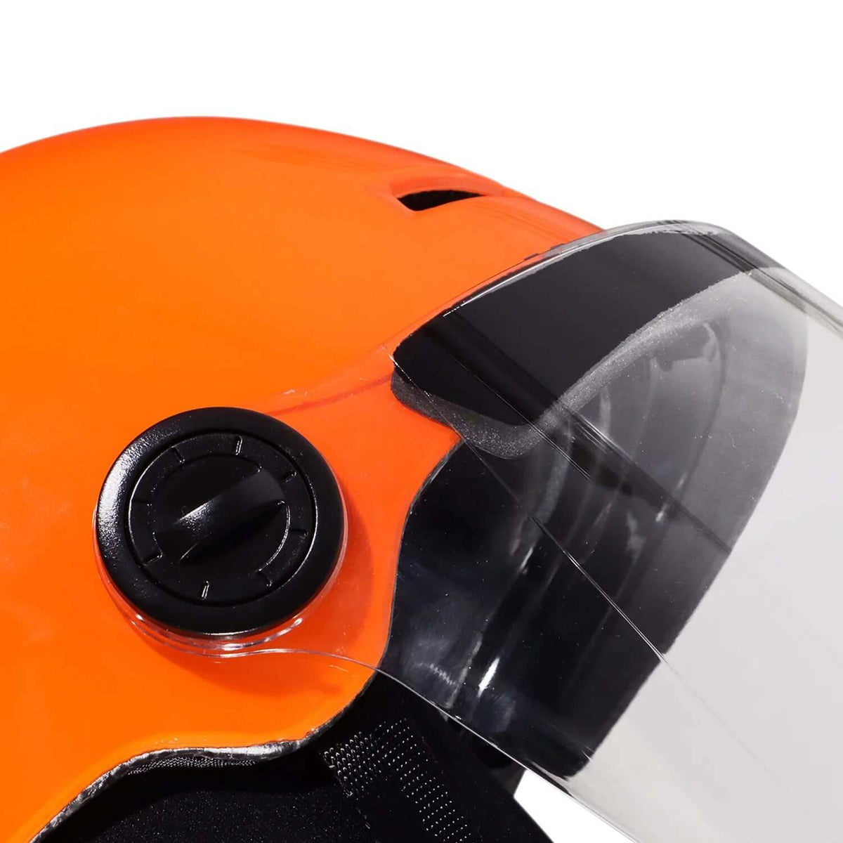 Visière intégrale pour casque X-OVER sur un casque orange, offrant clarté et sécurité pour activités extérieures.