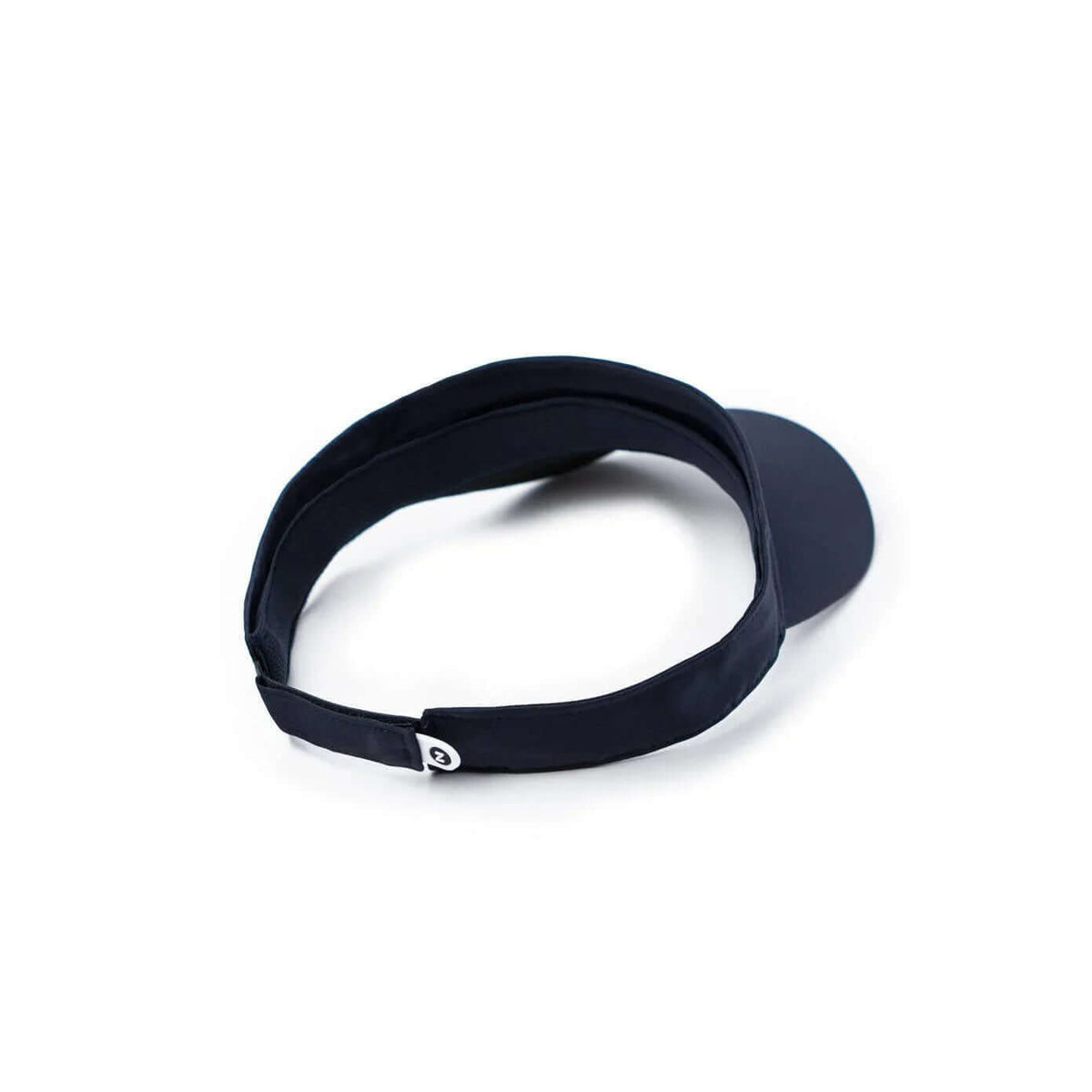 Visière zhik navy avec tissu durable et réglable, offrant protection solaire.
